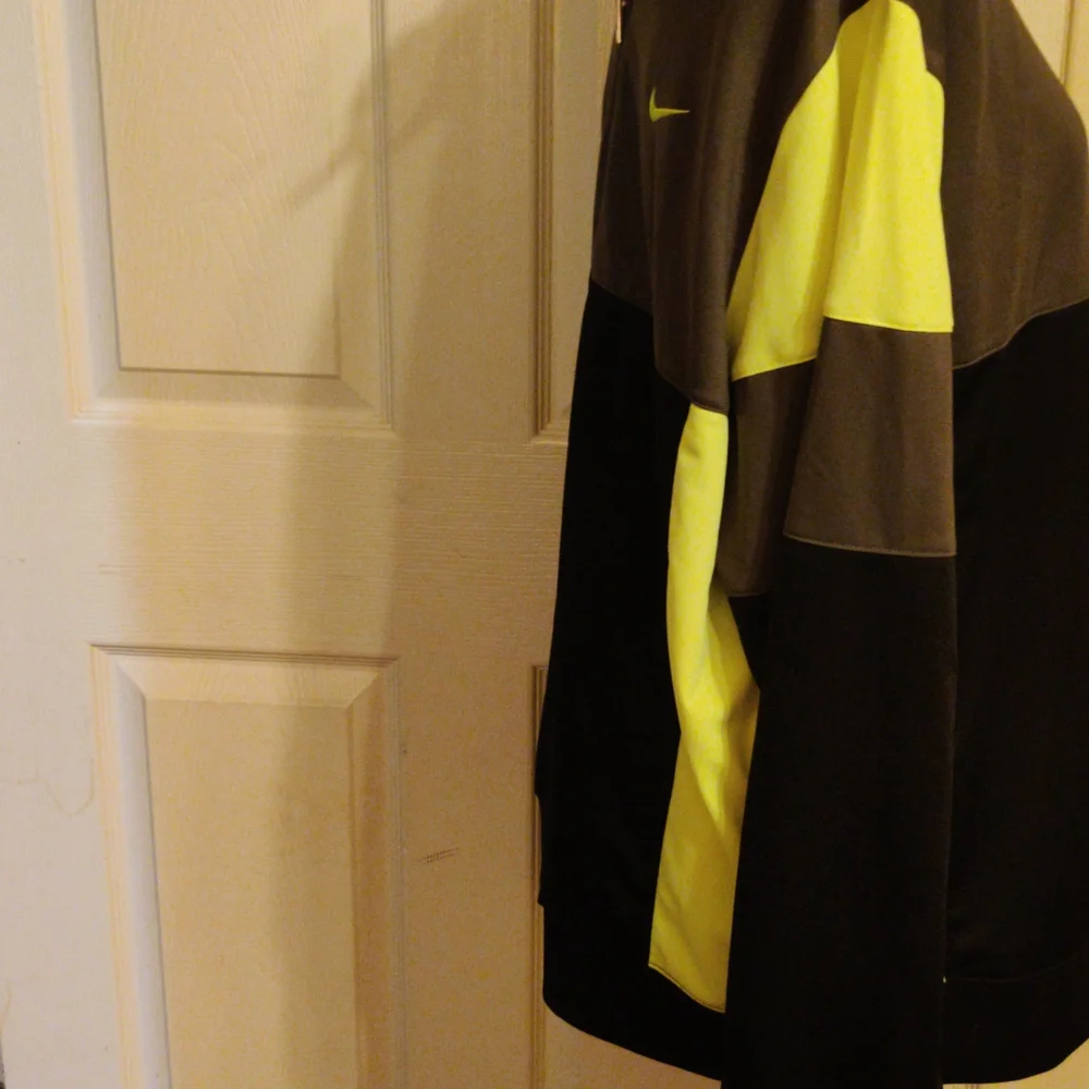 SOLD.   Nike Athletic Jacket - Picture 5 of 8